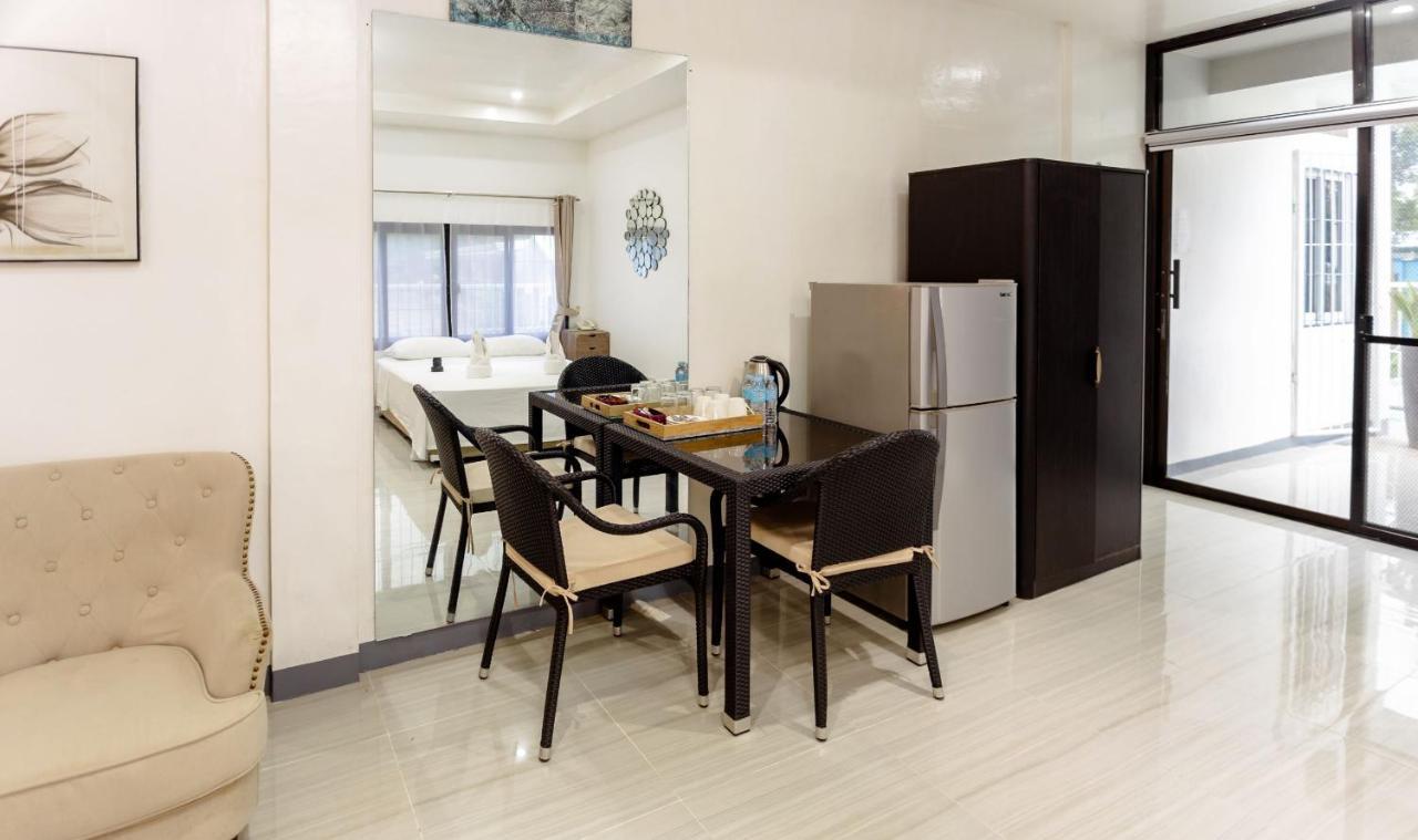 Madison Garden And Residences Panglao Exterior foto